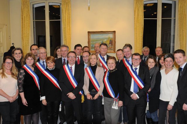 Lire la suite à propos de l’article Pierre-François Viard se réinstalle dans le fauteuil de maire