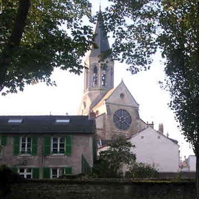 À propos de la tribune de Louveciennes