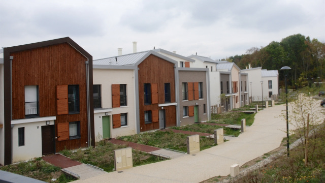 Lire la suite à propos de l’article Top et flop dans notre environnement (10) : un nouvel art de construire à Louveciennes ?